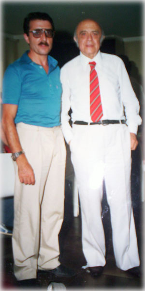 Il Maetro de Angelis e il Maestro De Cristo all'agape dell'accademia di Bari del 1978